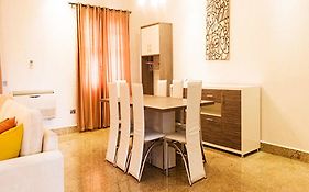 Reeve Court Apartment